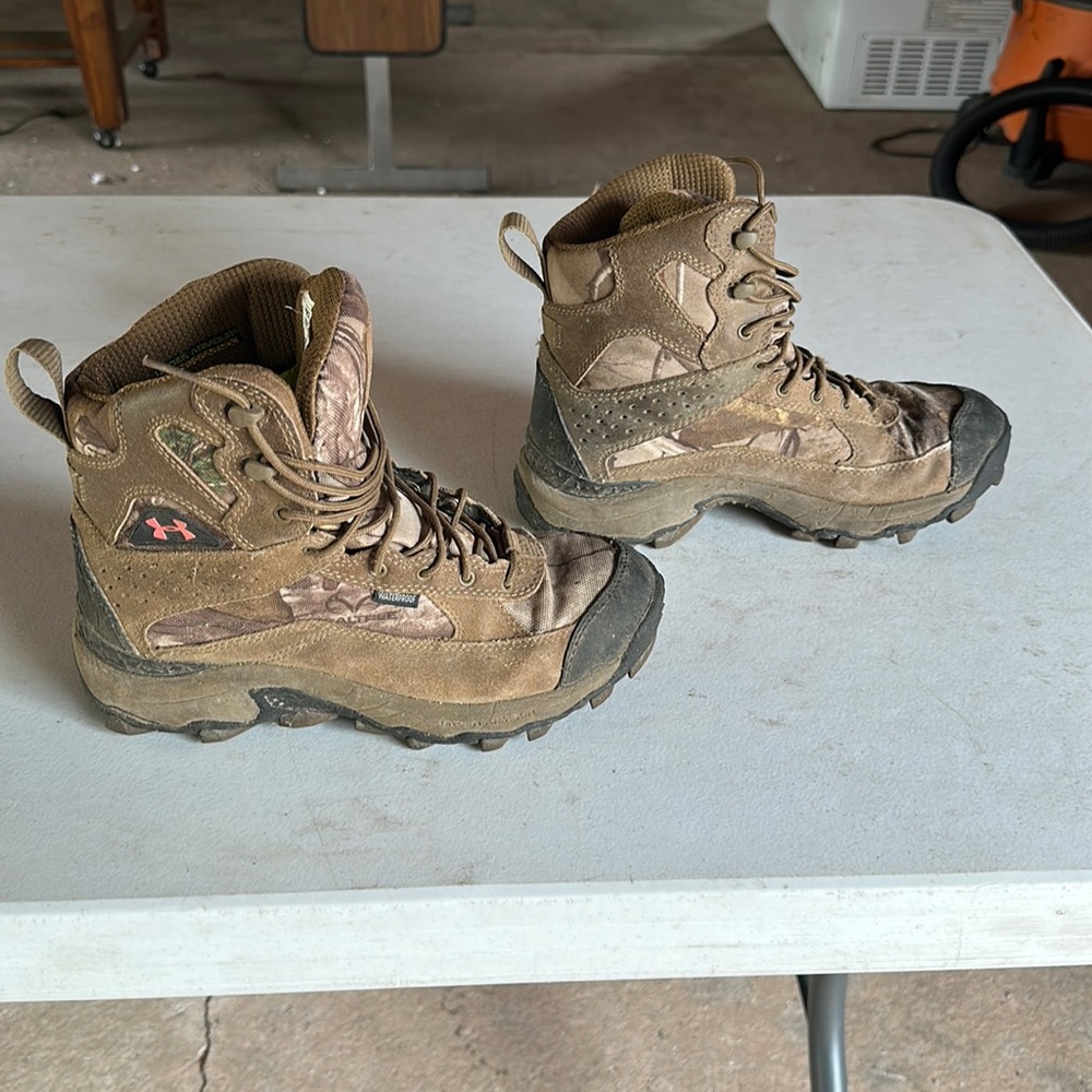 Under Armour hunting boots